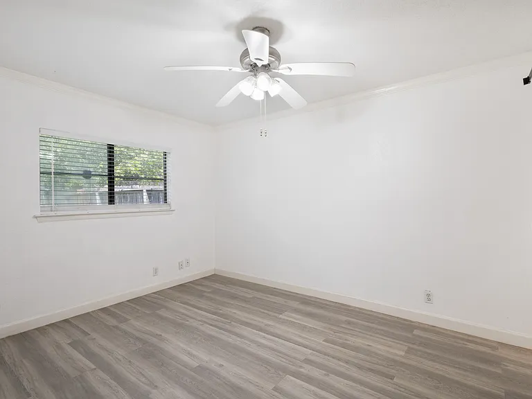 4003 Sunrise Creek Dr — Photo 9