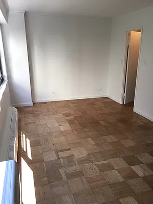 Rented by Carlyle Property Management | media 5