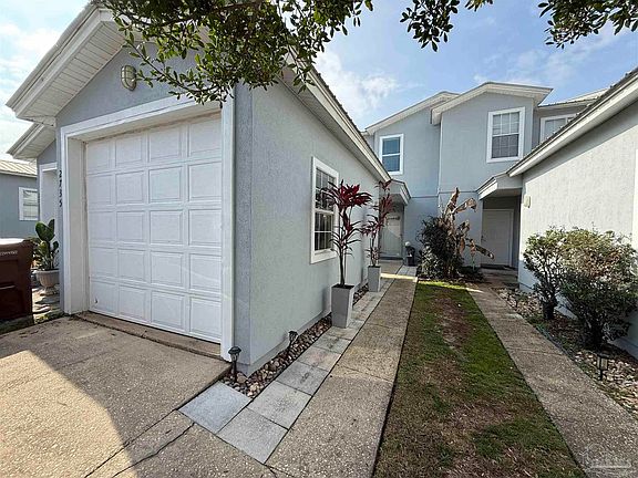3rd image of 2735 Bay Club Dr