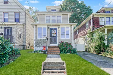 78 Burnside Avenue, #1