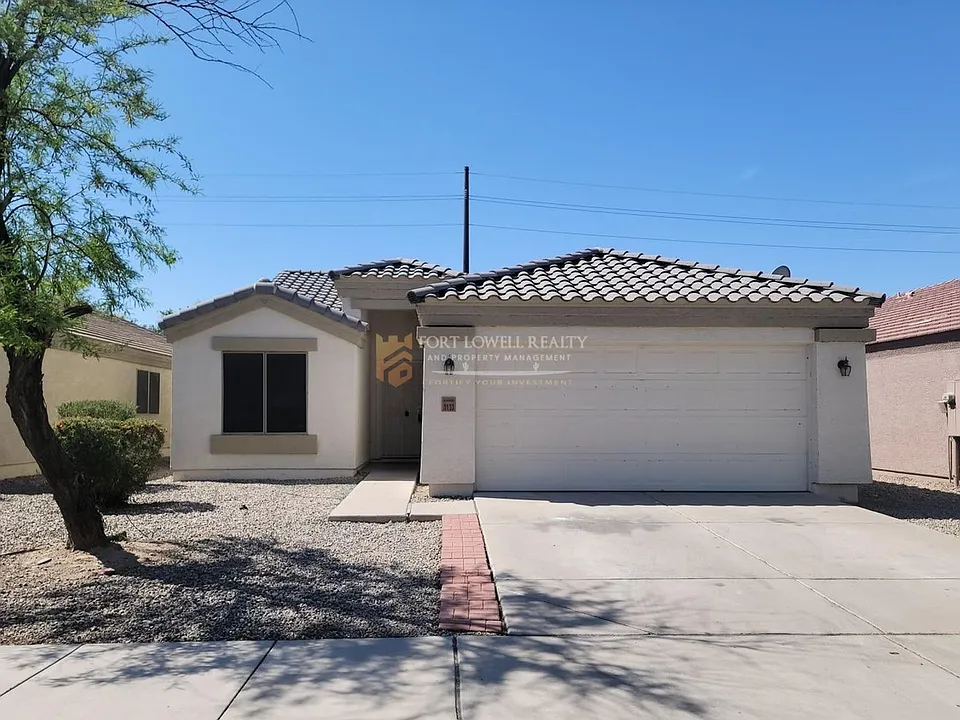 3133 W Huntington Dr