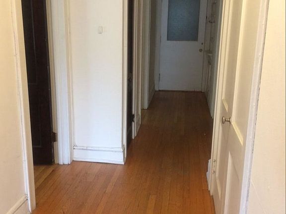 5th image of 2526 N Maryland Ave #1