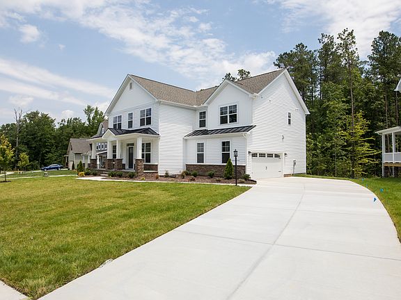 These photos are representative of this floor plan, but all options may not be available in every co