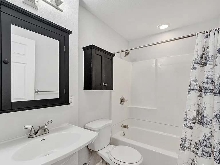 8335 Saint Helena Dr — Photo 21