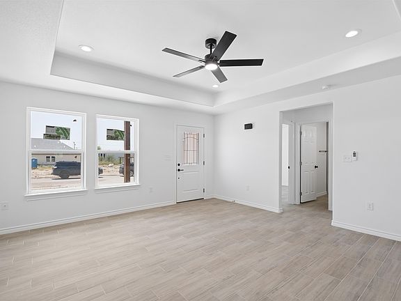 5th image of 31 Gilberto St