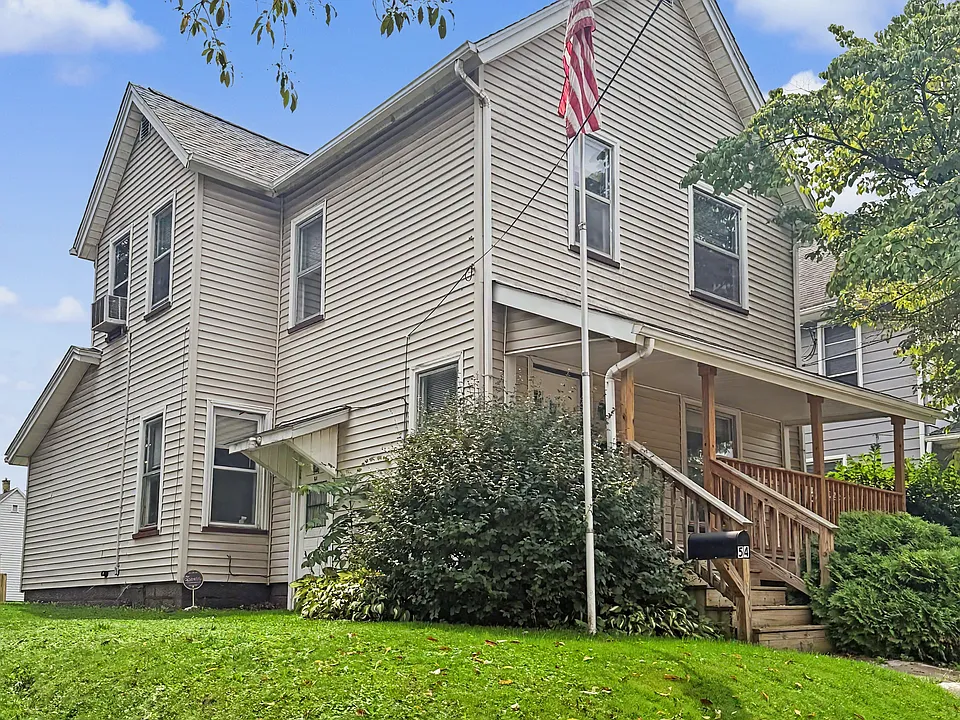54 1/2 Spring St #2