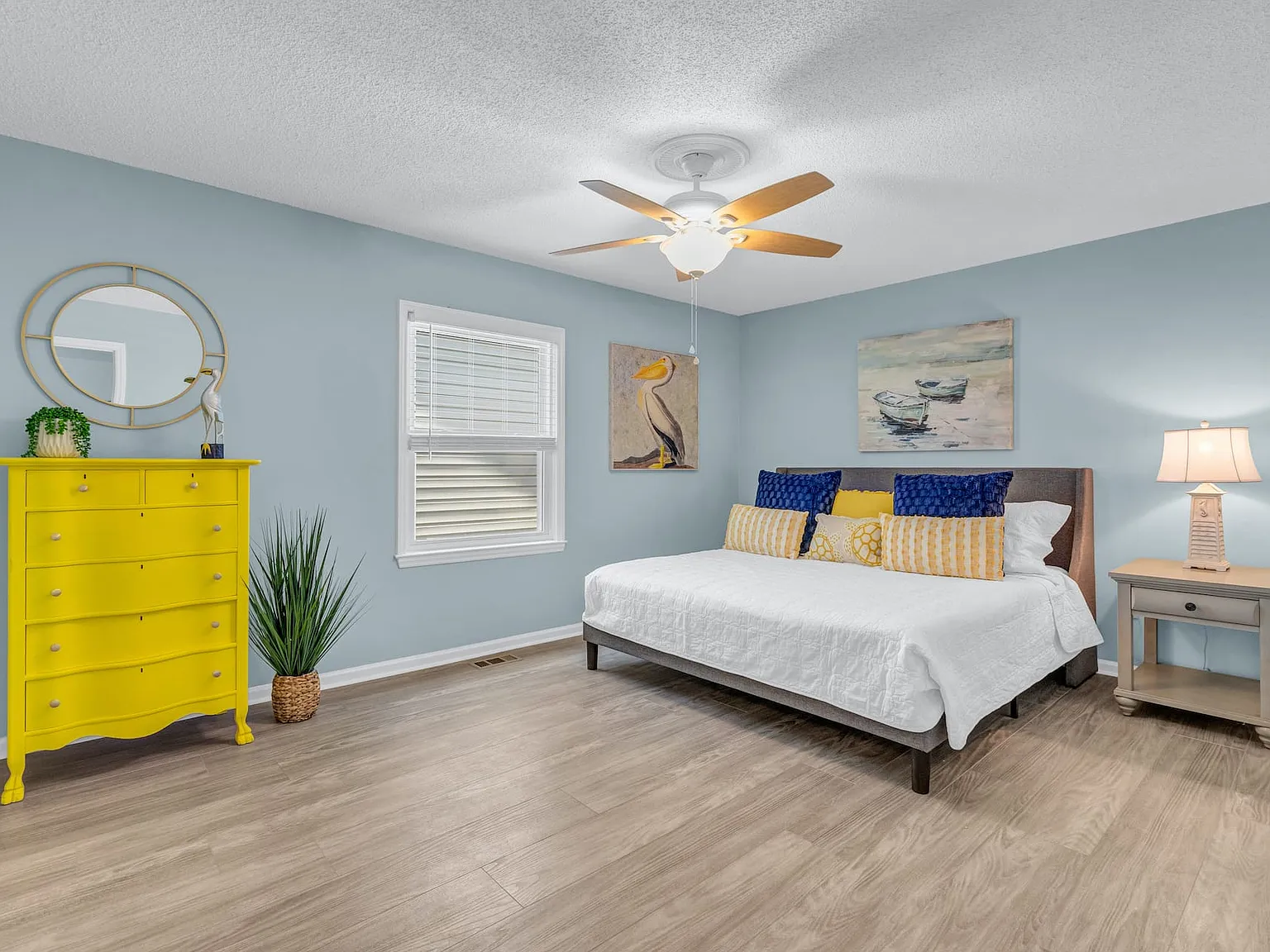 3 bed, $2,700 — Photo 4