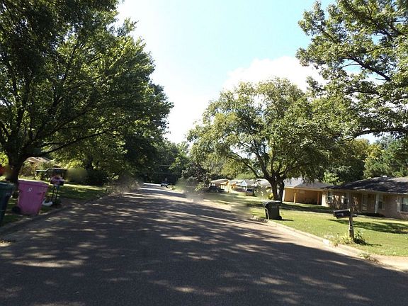 4th image of 8167 Elmbrook Dr