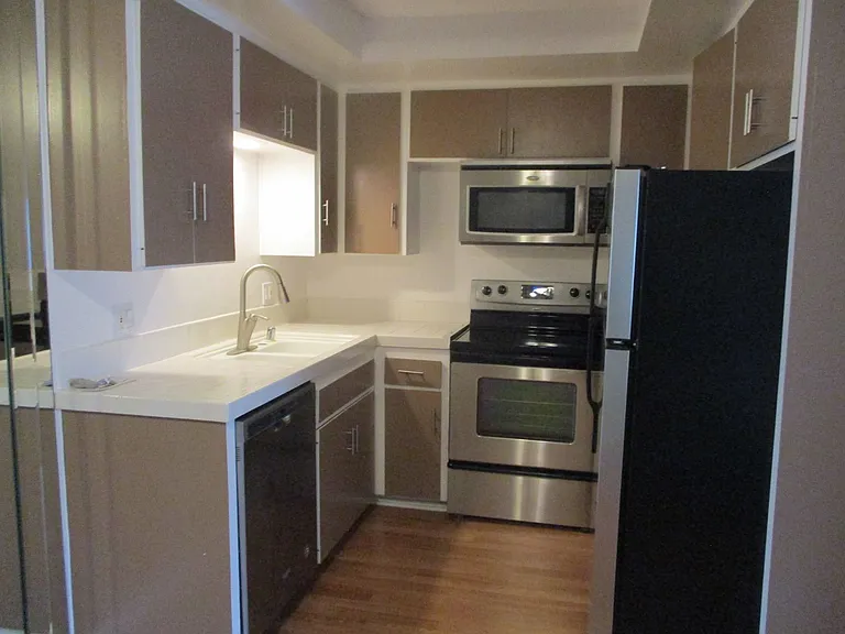 3431 Park Blvd #304 — Photo 13