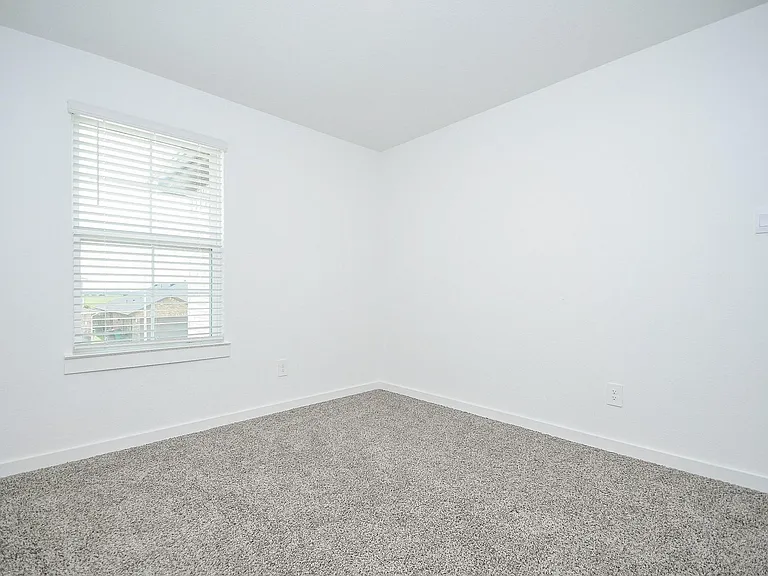 30030 Gallatin River Ln — Photo 23