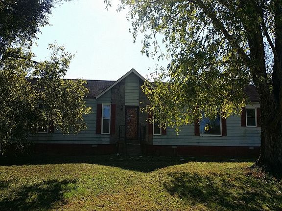 2nd image of 661 Meadowlark Dr