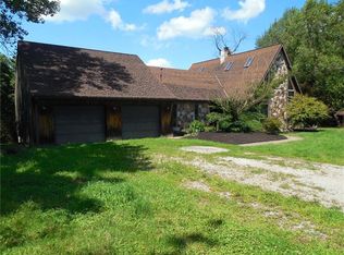 381 Munntown Rd, Eighty Four, PA 15330