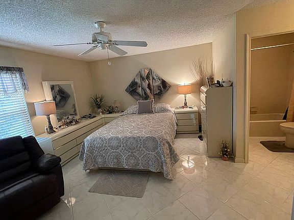 3rd image of 2755 Casita Way APT 201