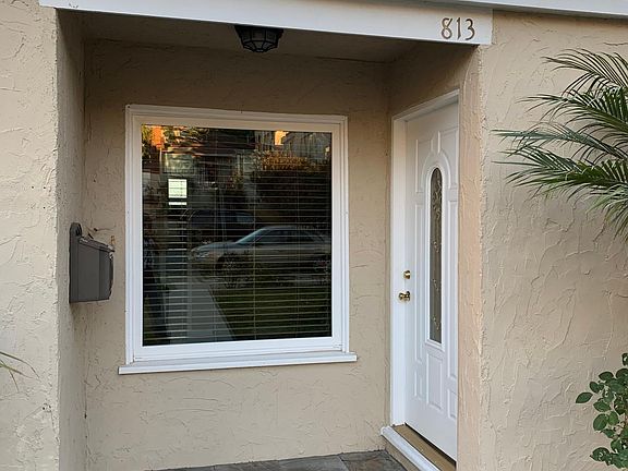 3rd image of 813 N Juanita Ave