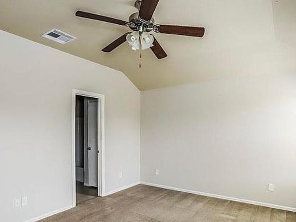 3rd image of 7912 Big Oak Dr