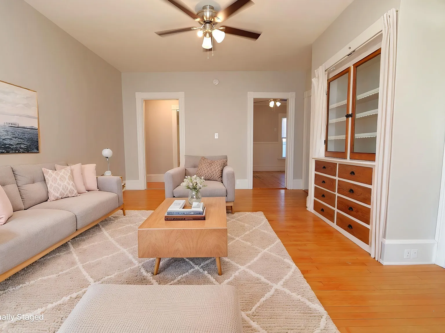 3 bed, 1.5 bath, 1533 sqft, $2,500 — Photo 3