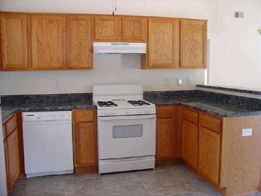 5th image of 1093 Abington Ct