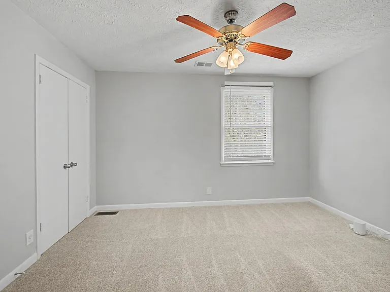 509 Alexander Dr — Photo 27