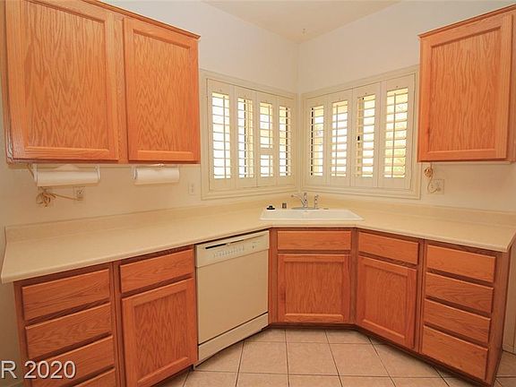 5th image of 3009 Seaford Peak Dr