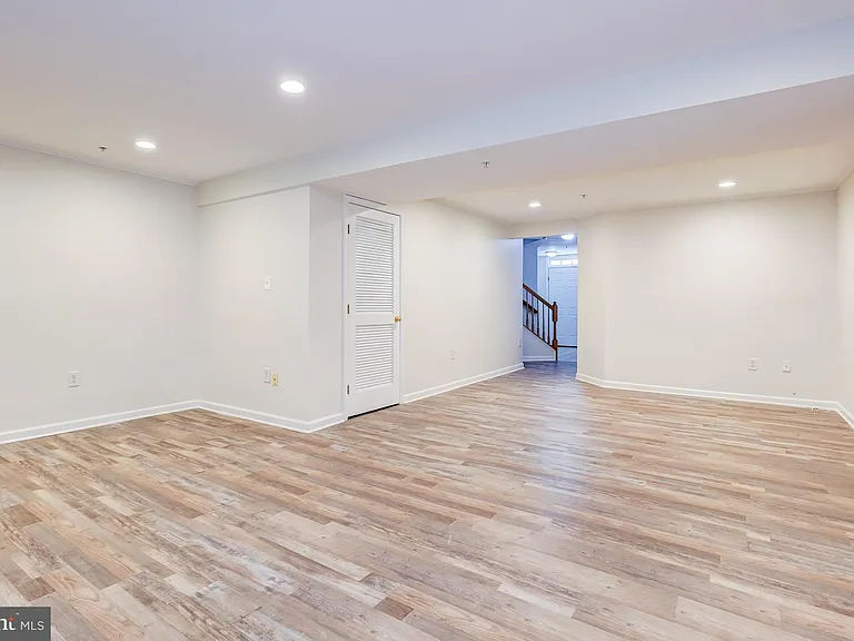 4302 Day Lily Dr — Photo 28