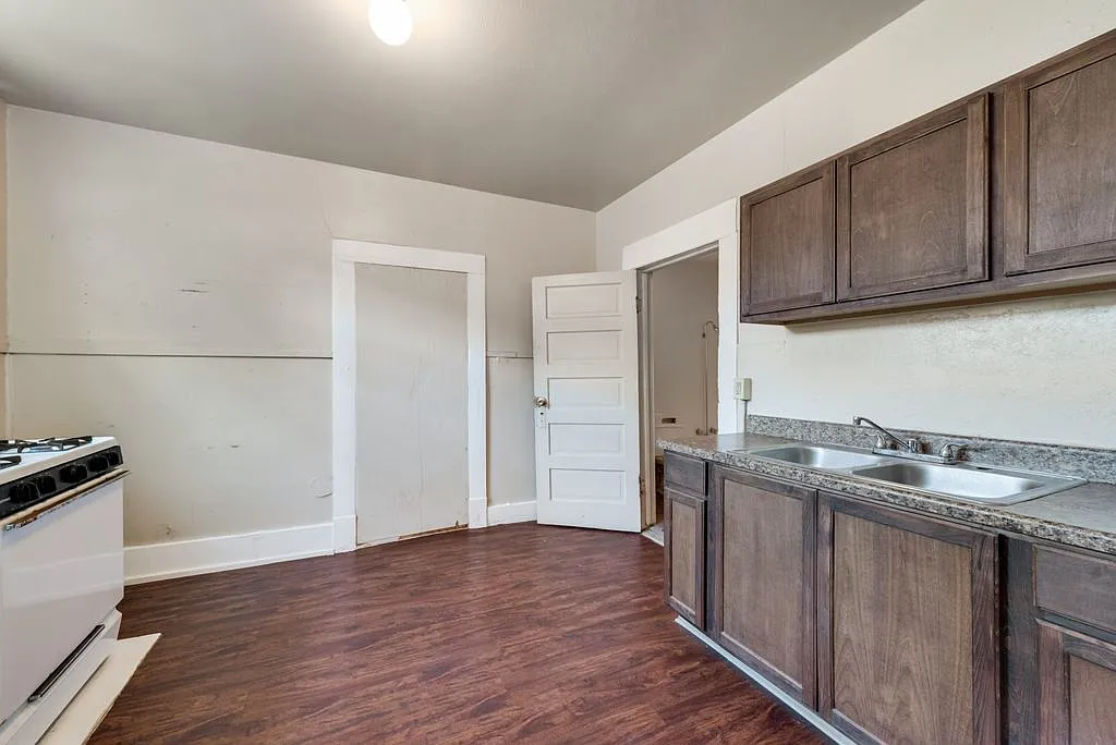 1615 Alston Avenue - A — Photo 2