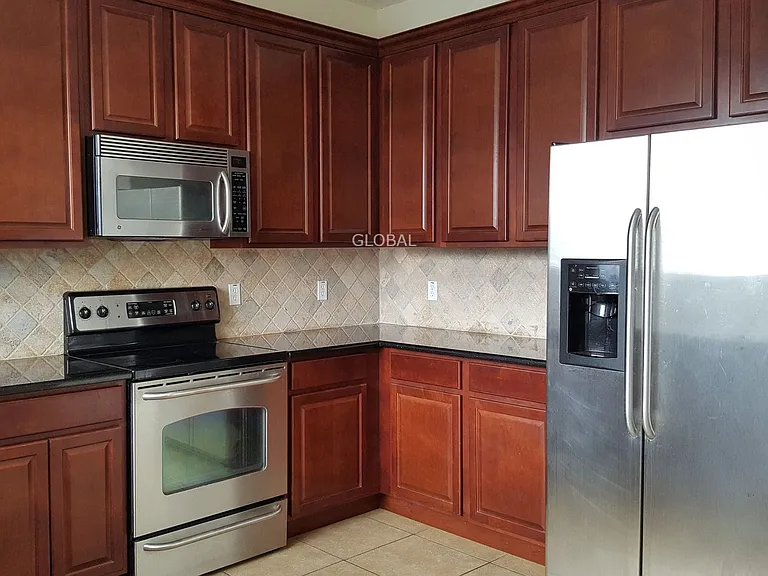 13241 Hatherton Cir — Photo 4