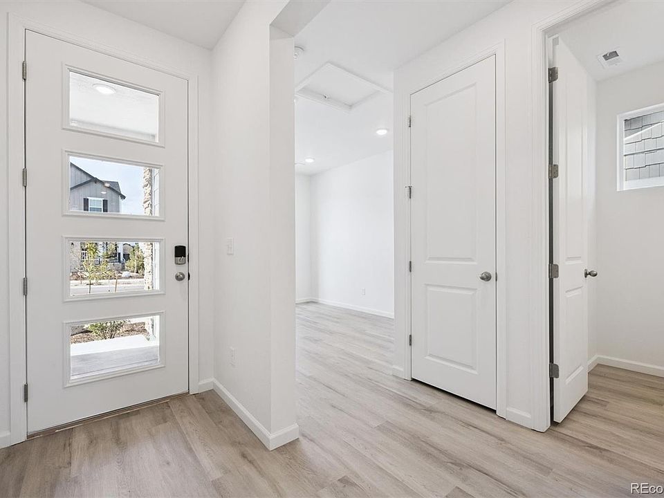 6586 N Nepal Street, Aurora, CO 80019 | Zillow