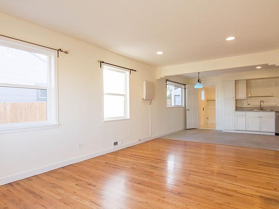 4th image of 1247 S Quieto Way