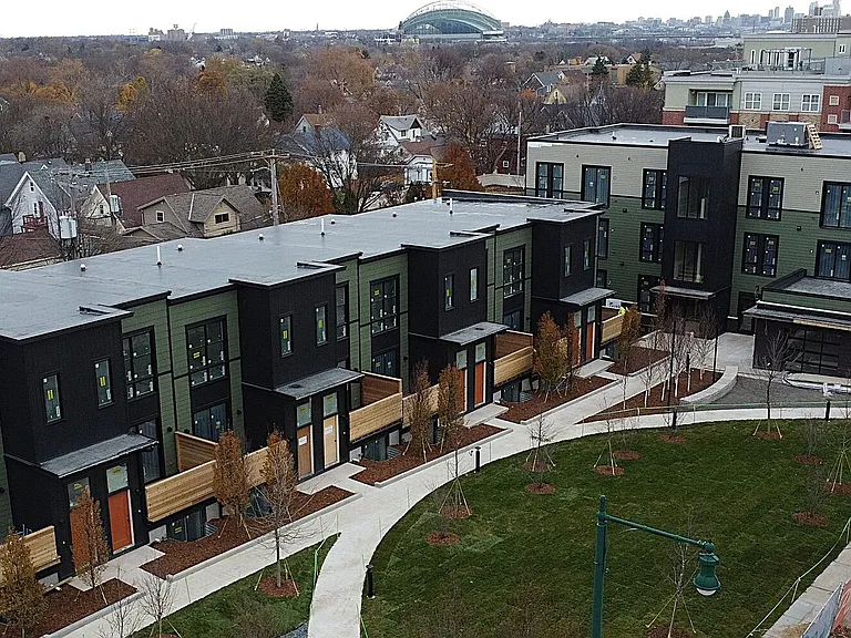 Union Green Apartments — Photo 8