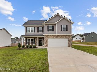 7677 Honey Oaks Rd, Corryton, TN 37721
