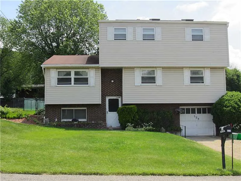 529 Rainier Dr photo 1