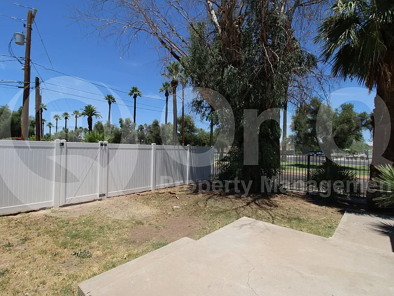 148 N 10th Ave — Photo 15