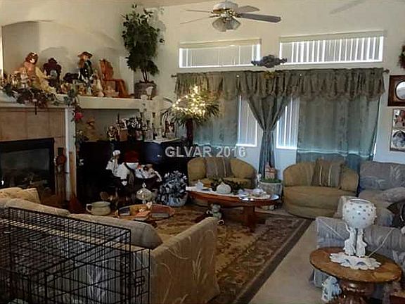 2nd image of 820 Viento Del Montagna Ave