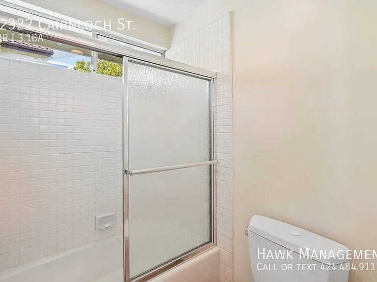 22322 Cairnloch St — Photo 50