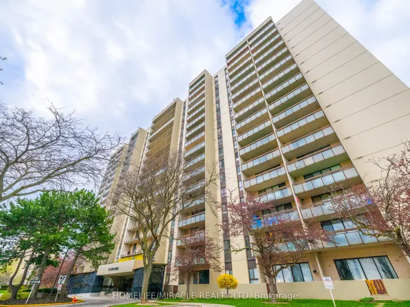 177 Linus Rd #905, Toronto, ON M2J 4S5