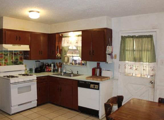 4th image of 9409 Hansford Dr