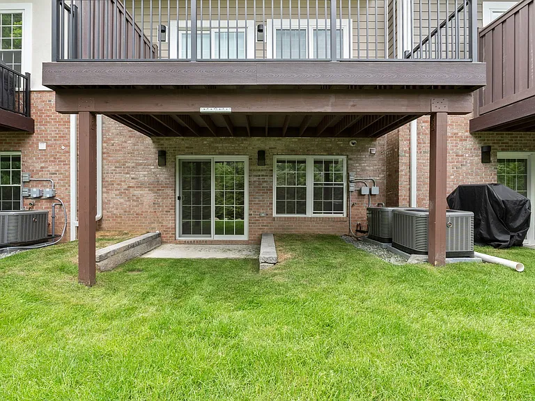105 Brandon Ct — Photo 67