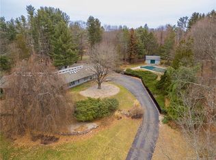 392 Jinny Hill Rd, Cheshire, CT 06410