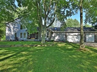 2115 Crew Hood Rd, Girard, OH 44420