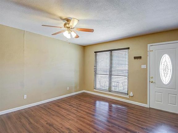 5th image of 310 Huntington Dr