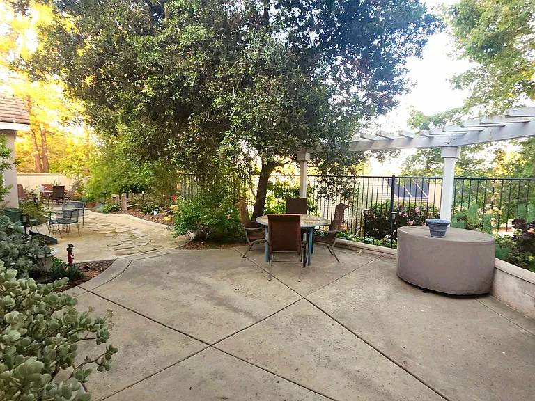 another angle of the backyard.