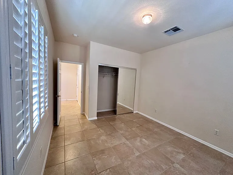 10252 Riva De Destino Ave — Photo 12