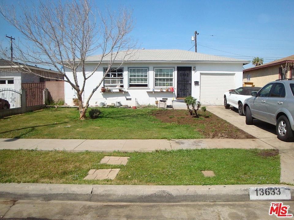 1st image of 13633 S Berendo Ave
