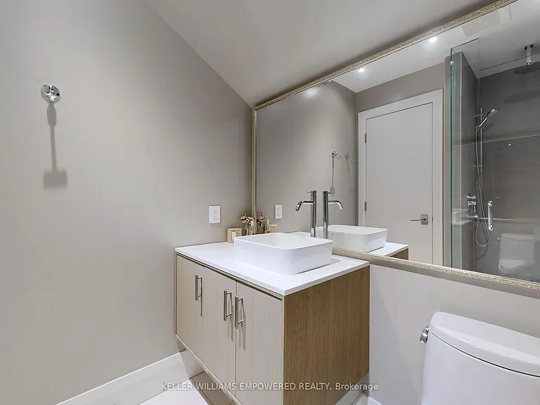 10 Webster Ave — Photo 31