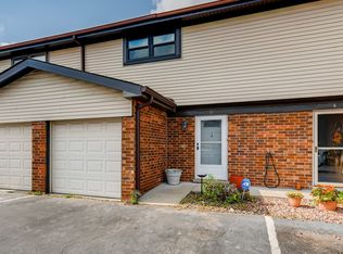 7240 W 84th St APT D, Bridgeview, IL 60455