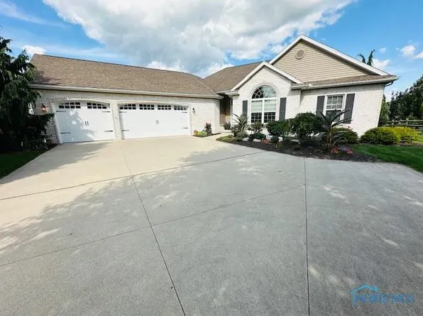 6521 Berkey Southern Rd, Whitehouse, OH 43571