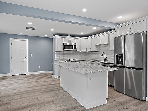 4th image of 53 Fenwood Rd #2