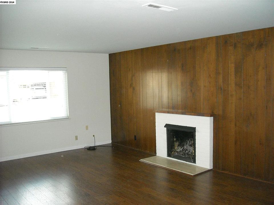 1st image of 2720 Bautista St