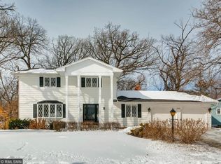 245 Stonybrook Way NE, Fridley, MN 55432