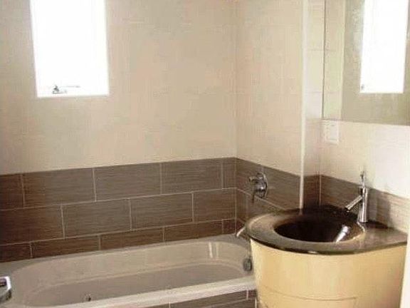 5th image of 2848 Brighton 7 St #6